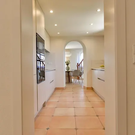 Guzman - Divina
